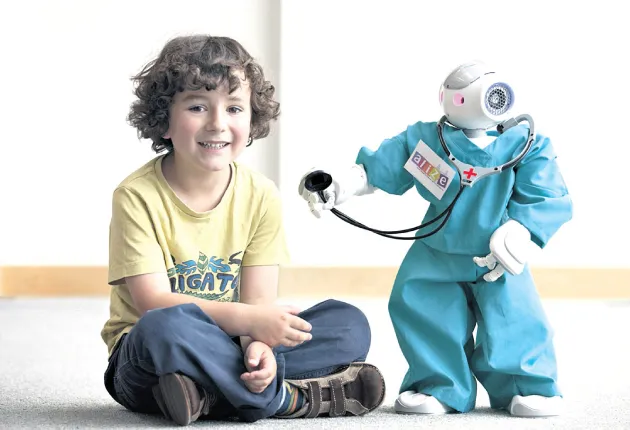 {'en': 'Support diabetic children with robot help', 'es': 'Apoyar a niños diabéticos con ayuda de robot'} Image {'en': 'Support diabetic children with robot help', 'es': 'Apoyar a niños diabéticos con ayuda de robot'} Image