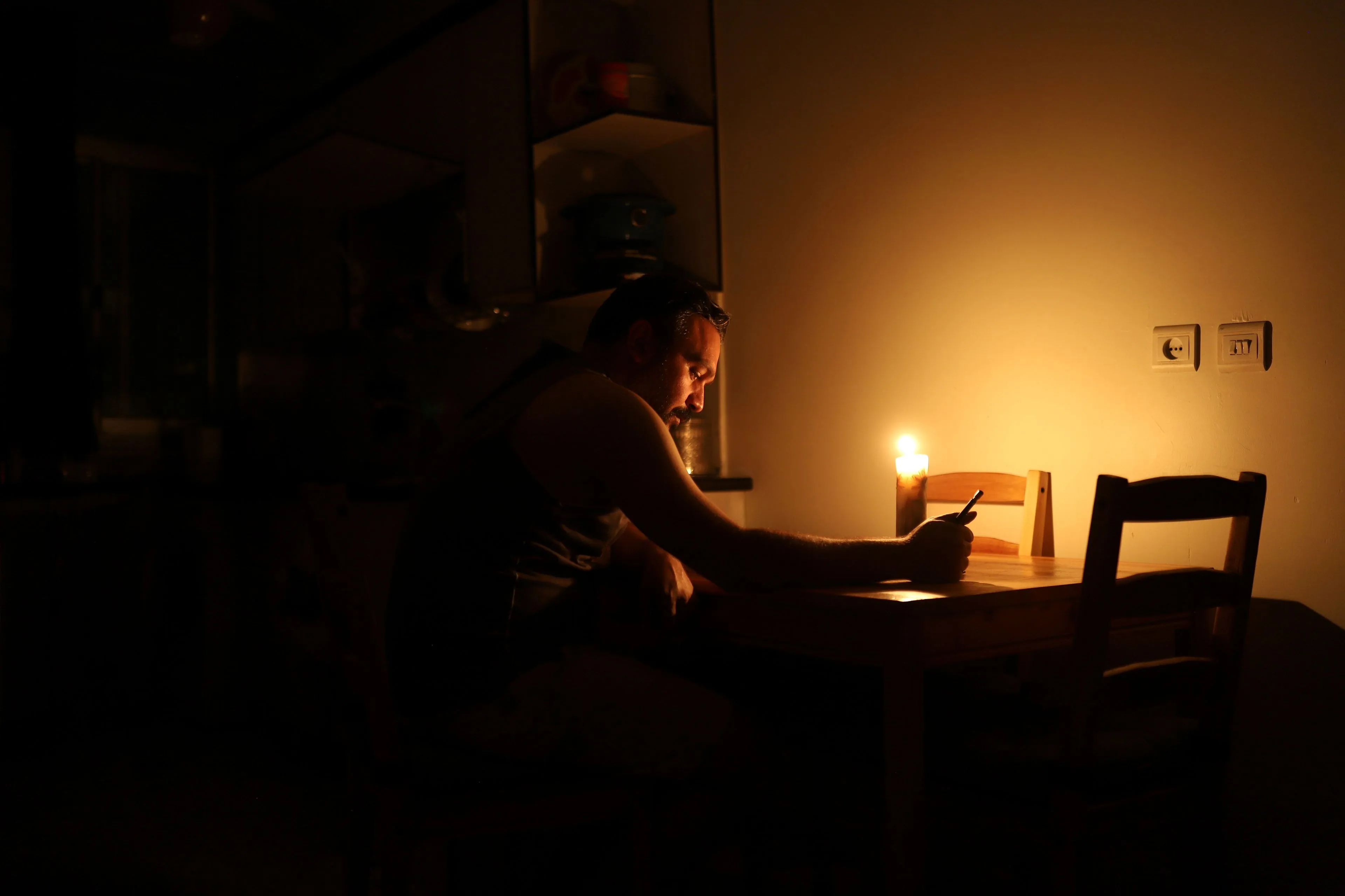 {'en': 'Insulin and blackout', 'es': 'Insulina y apagón'} Image