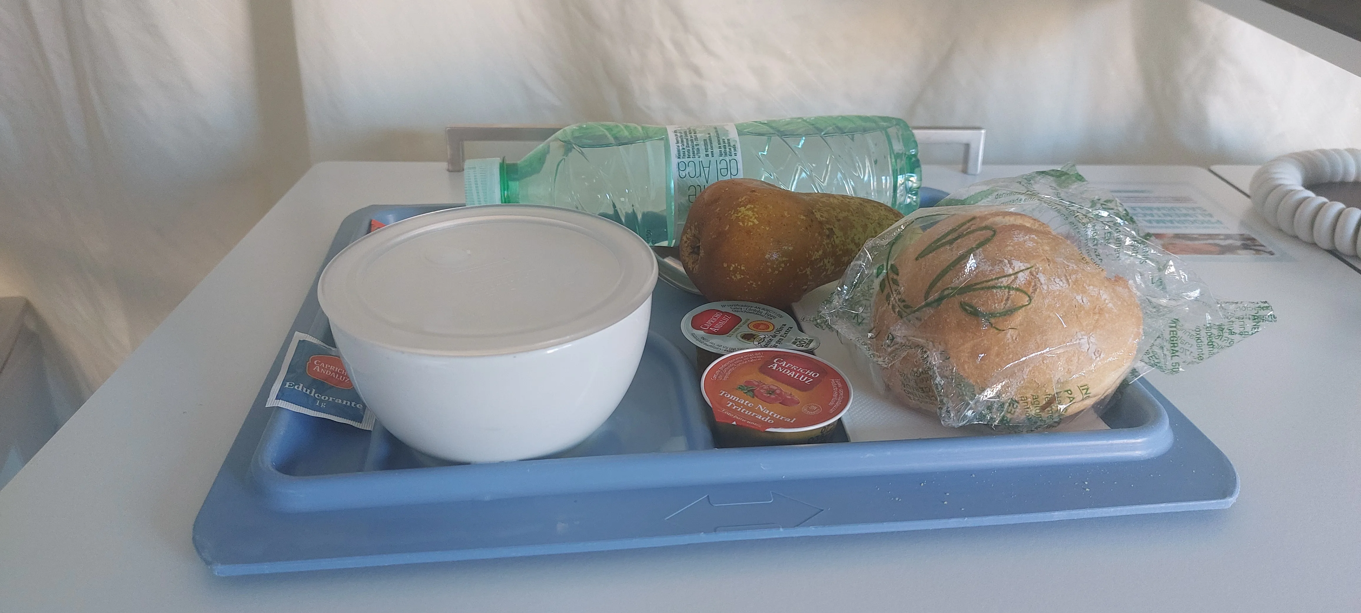 {'en': 'Hospital diabetic breakfast', 'es': 'Desayuno diabético de hospital'} Image