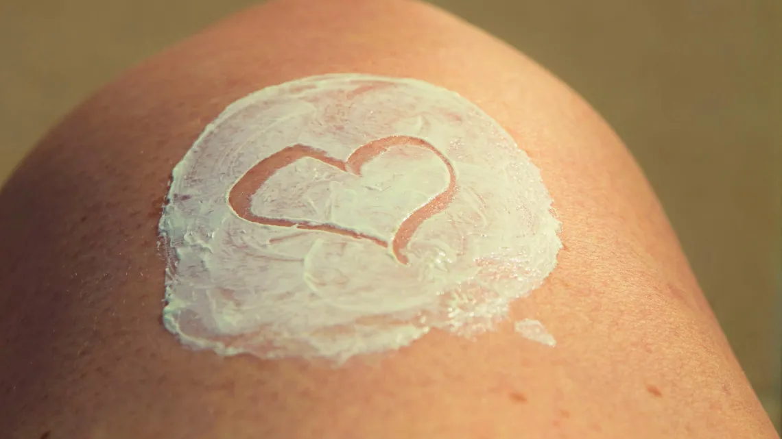 {'en': '15 tips for skin care in diabetes', 'es': '15 consejos para el cuidado de la piel en la diabetes'} Image {'en': '15 tips for skin care in diabetes', 'es': '15 consejos para el cuidado de la piel en la diabetes'} Image