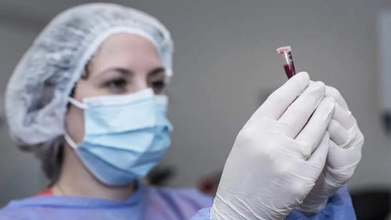 {'en': 'Treatment of diabetes regenerating insulin in pancreas stem cells (study)', 'es': 'Tratamiento de la diabetes regenerando insulina en las células madre del páncreas (Estudio)'} Image {'en': 'Treatment of diabetes regenerating insulin in pancreas stem cells (study)', 'es': 'Tratamiento de la diabetes regenerando insulina en las células madre del páncreas (Estudio)'} Image