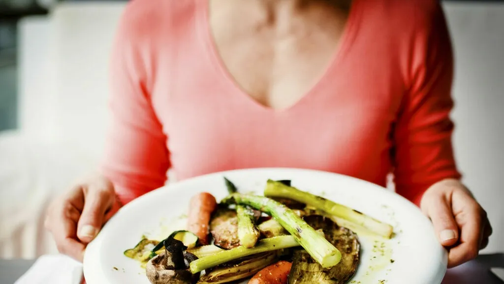 {'en': 'What do you have dinner?Examples please', 'es': '¿Qué cenáis? Ejemplos porfa'} Image {'en': 'What do you have dinner?Examples please', 'es': '¿Qué cenáis? Ejemplos porfa'} Image