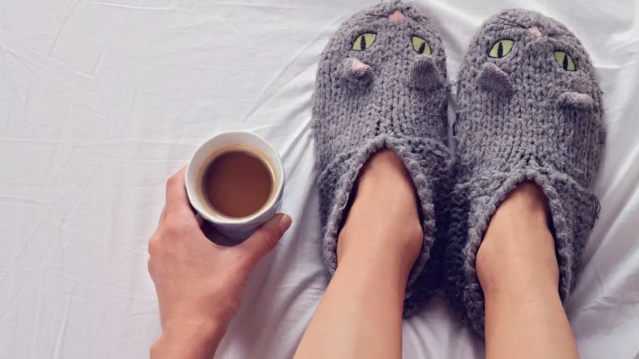 {'en': 'Cold on feet and legs', 'es': 'Frío en pies y piernas'} Image {'en': 'Cold on feet and legs', 'es': 'Frío en pies y piernas'} Image