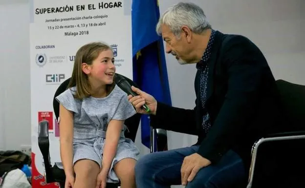 {'en': 'A mother publishes 2 books with the experiences of her daughter and diabetes', 'es': 'Una madre publica 2 libros con las vivencias de su hija y la diabetes'} Image {'en': 'A mother publishes 2 books with the experiences of her daughter and diabetes', 'es': 'Una madre publica 2 libros con las vivencias de su hija y la diabetes'} Image