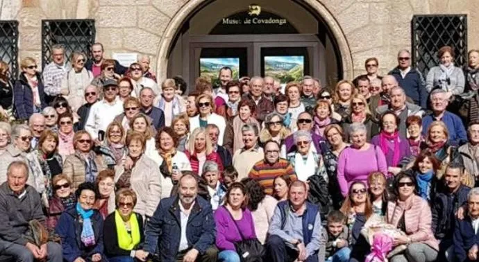 {'en': "21 doctors are formed in a master's degree in diabetes", 'es': '21 médicos se forman en un máster en diabetes'} Image {'en': "21 doctors are formed in a master's degree in diabetes", 'es': '21 médicos se forman en un máster en diabetes'} Image