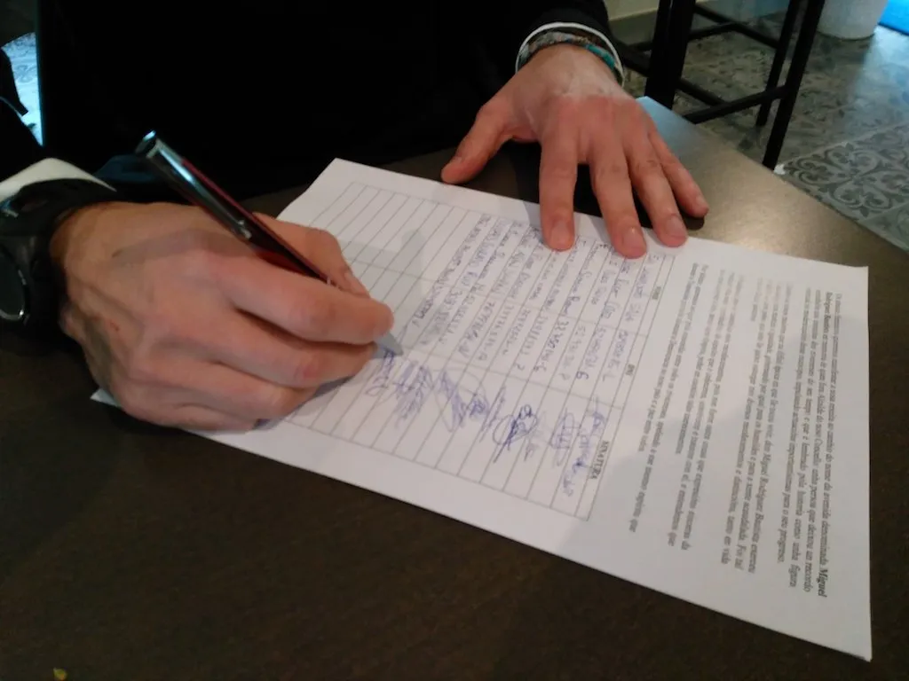 {'en': 'Collection 70,000 signatures to improve the lives of people with diabetes in Castilla y León', 'es': 'Recogidas 70.000 firmas para mejorar la vida de las personas con diabetes en Castilla y León'} Image {'en': 'Collection 70,000 signatures to improve the lives of people with diabetes in Castilla y León', 'es': 'Recogidas 70.000 firmas para mejorar la vida de las personas con diabetes en Castilla y León'} Image