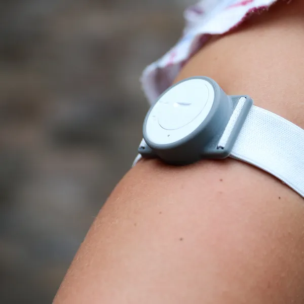 {'en': 'Blucon, Real -time sensor for free and Android', 'es': 'Blucon, sensor a tiempo real para el Libre y Android'} Image {'en': 'Blucon, Real -time sensor for free and Android', 'es': 'Blucon, sensor a tiempo real para el Libre y Android'} Image