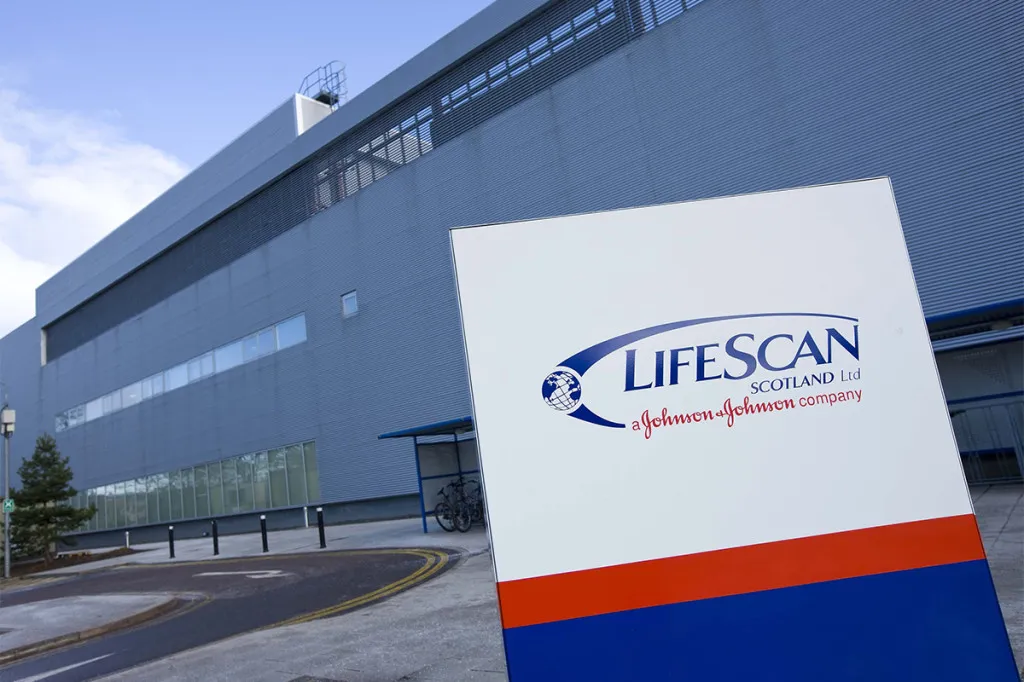 {'en': 'J & J receives offer of 2,000 million dollars per area of \u200b\u200bdiabetes lifescan', 'es': 'J&J recibe oferta de 2.000 Millones de dólares por área de diabetes Lifescan'} Image {'en': 'J & J receives offer of 2,000 million dollars per area of \u200b\u200bdiabetes lifescan', 'es': 'J&J recibe oferta de 2.000 Millones de dólares por área de diabetes Lifescan'} Image