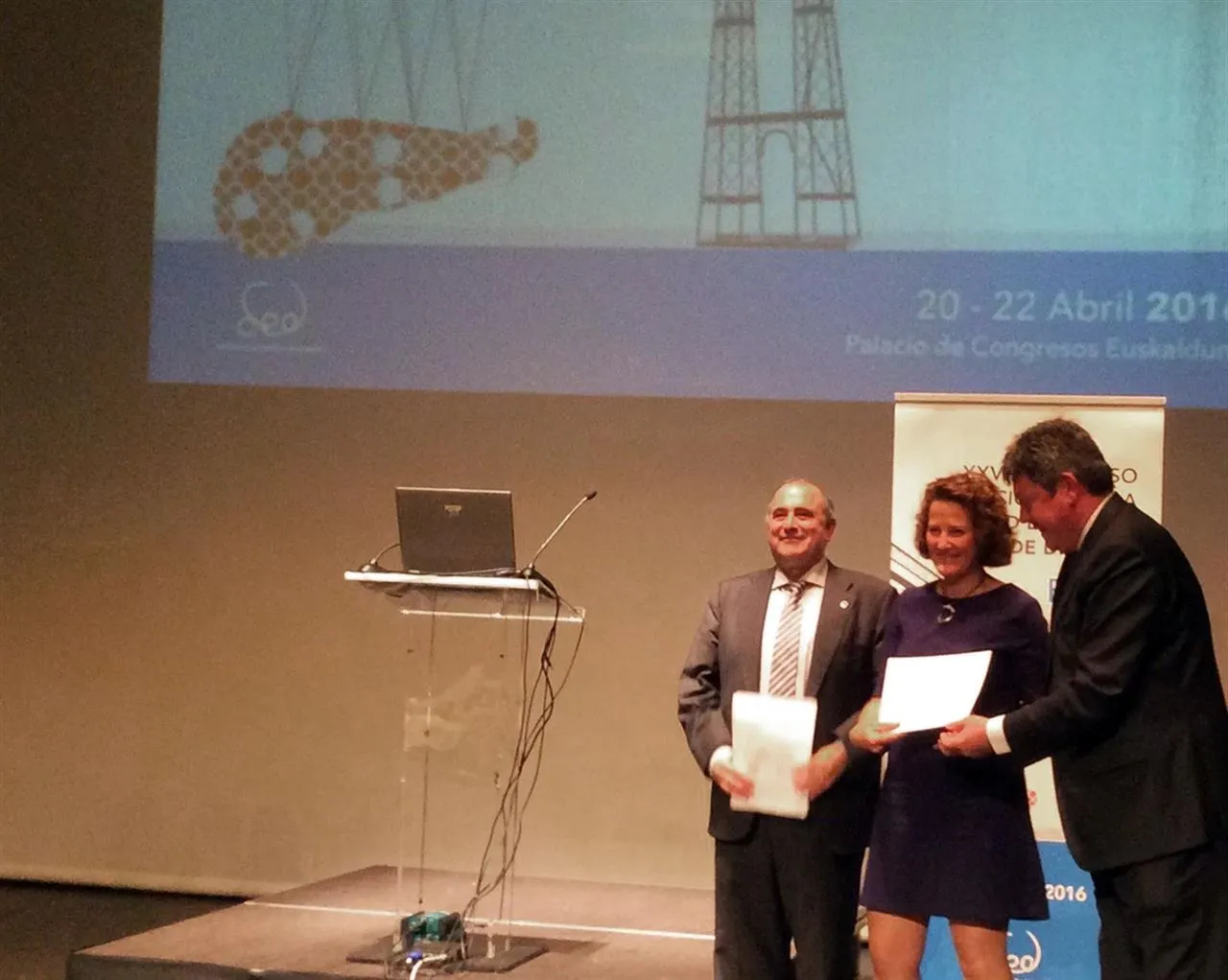 {'en': "Awards for 'Best communications in diabetes and obesity'", 'es': "Premios a las 'Mejores Comunicaciones en Diabetes y Obesidad'"} Image {'en': "Awards for 'Best communications in diabetes and obesity'", 'es': "Premios a las 'Mejores Comunicaciones en Diabetes y Obesidad'"} Image