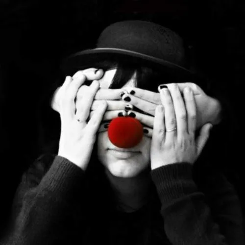 {'en': 'Half of blind people for diabetes had never gone to the oculista', 'es': 'La mitad de las personas ciegas por diabetes no habían ido nunca al oculista'} Image {'en': 'Half of blind people for diabetes had never gone to the oculista', 'es': 'La mitad de las personas ciegas por diabetes no habían ido nunca al oculista'} Image