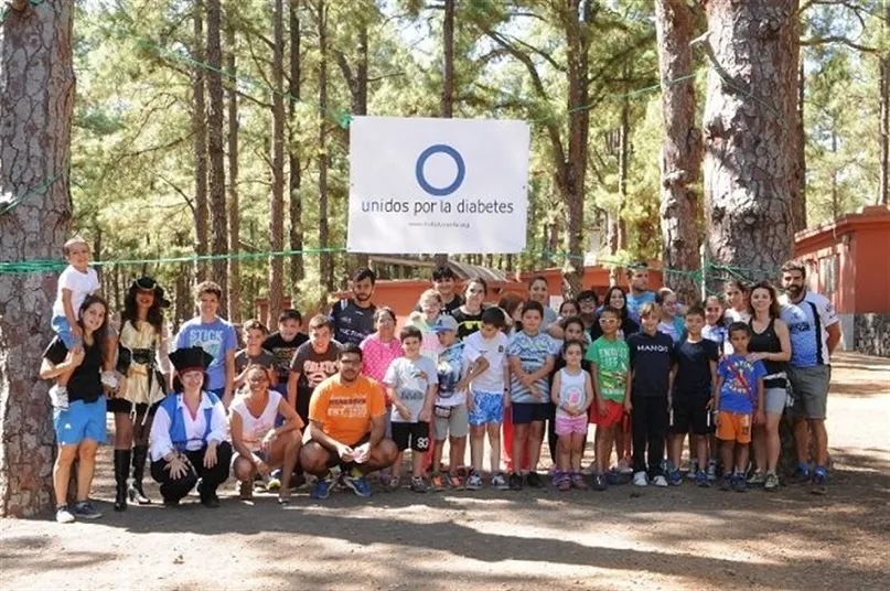 {'en': 'Summer camps throughout Spain for children with diabetes', 'es': 'Campamentos de verano en toda España para niños con diabetes'} Image {'en': 'Summer camps throughout Spain for children with diabetes', 'es': 'Campamentos de verano en toda España para niños con diabetes'} Image
