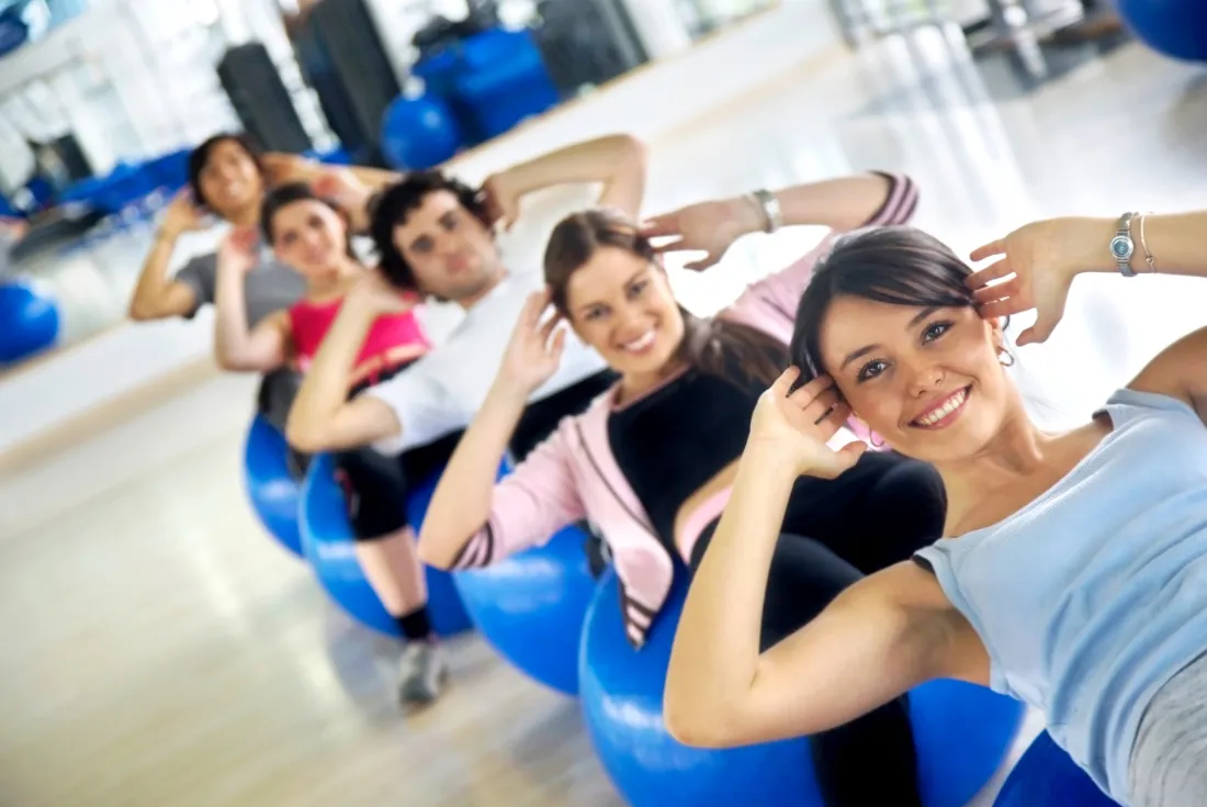 {'en': 'Back to sport after holidays', 'es': 'De vuelta al deporte tras las vacaciones'} Image {'en': 'Back to sport after holidays', 'es': 'De vuelta al deporte tras las vacaciones'} Image